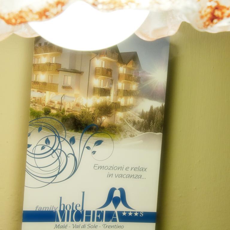 Hotel Michela Мале Экстерьер фото